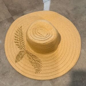 H&M Tan Sun Hat with Leaf Embroidery